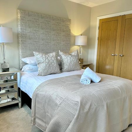 Superior Apartment In Cardiff City Centre Екстериор снимка